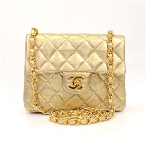 chanel vintage bag gold hardware